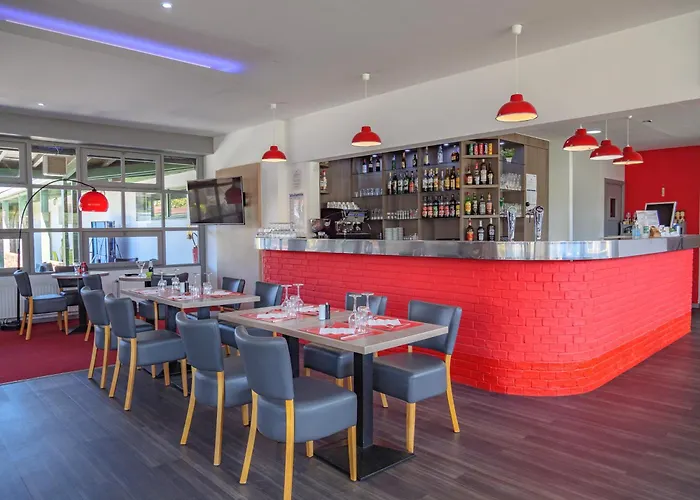 Hotel Restaurant Les Jardins D\'Epone