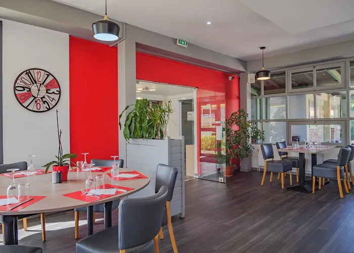 Hotel Restaurant Les Jardins D\'Epone