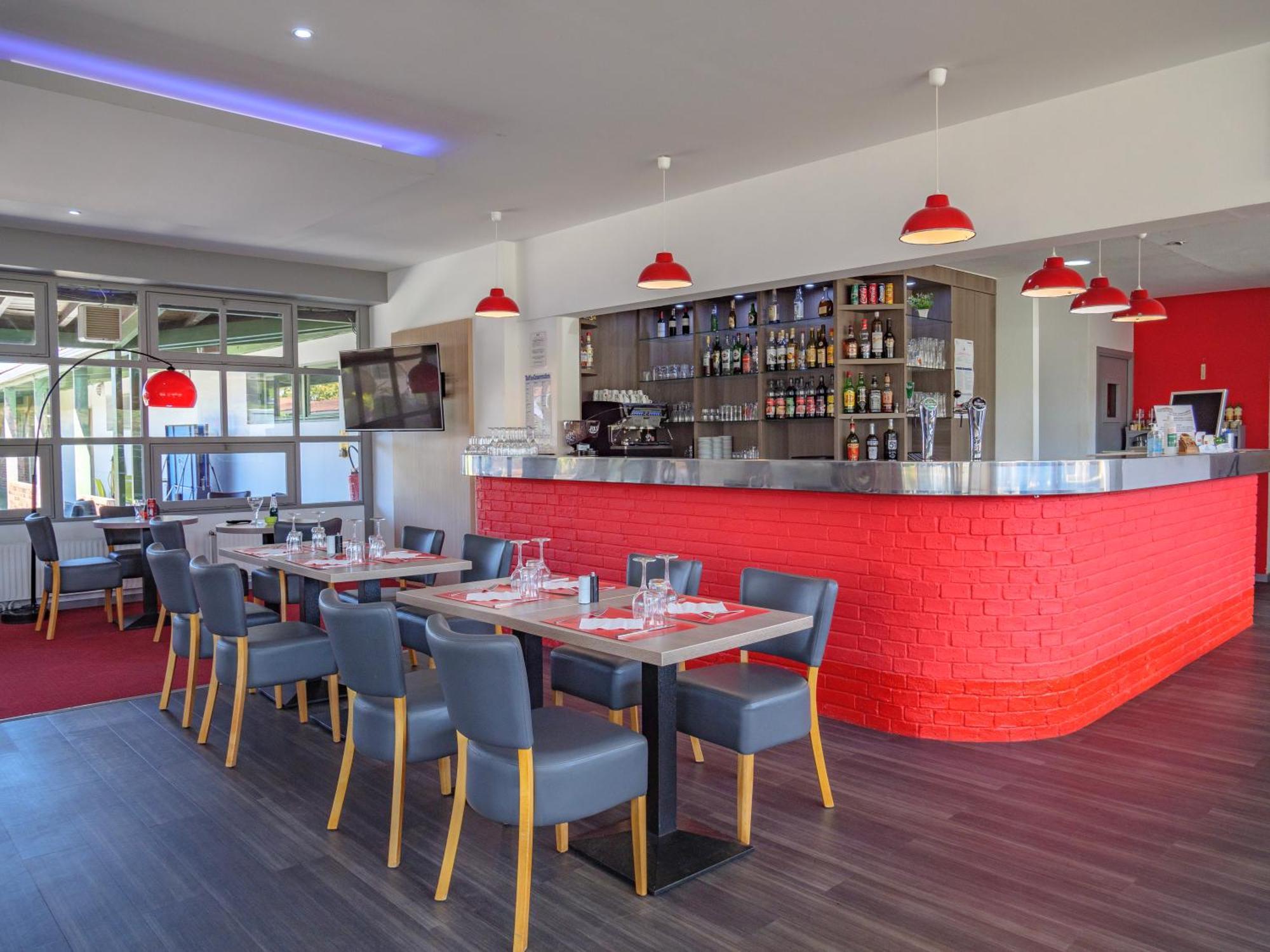 Restaurant Les Jardins D'epone 2*