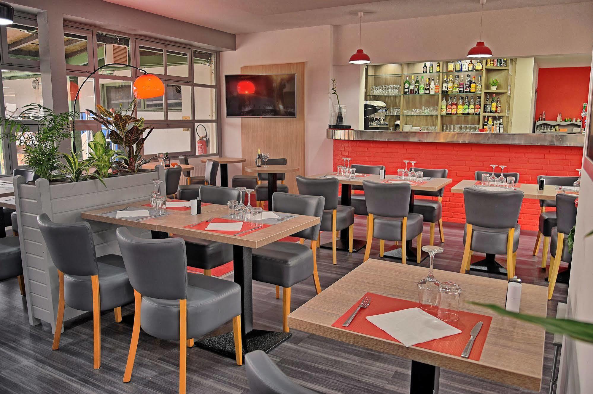 Hotel Restaurant Les Jardins D'epone
